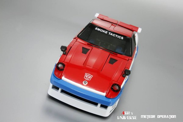 More Transformers New Masterpiece MP 19 Smokescreen Unboxing Up Close And Personal Image  (7 of 41)
